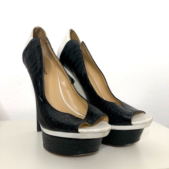 Bebe shoes high heels pumps size 7 - Picture 2 of 5